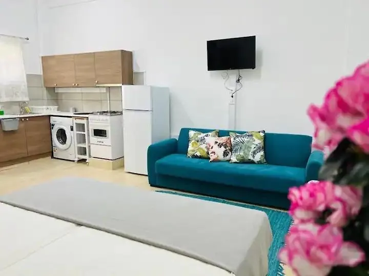 Cozy And Traditional - Ec Studios Larnaca Apartament